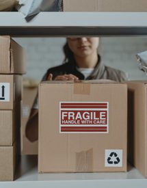 Temperature-sensitive items ready for shipping