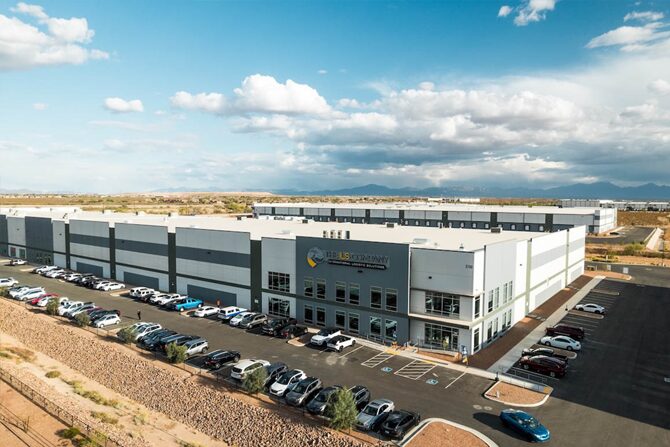 Exterior view of Tucson ILS warehouse facility showcasing their bonded warehouse services for efficient logistics and tariff management