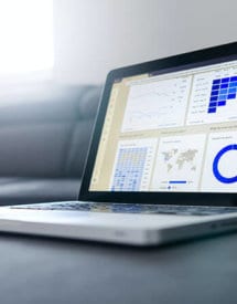 A laptop with statistic data symbolizing resilient supply chains